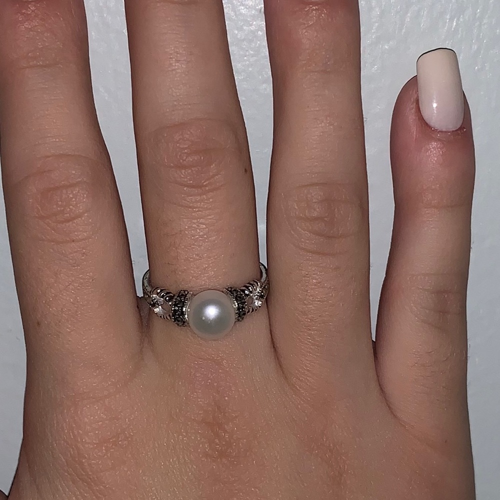 New Silver Ring with Real Pearl Size 7